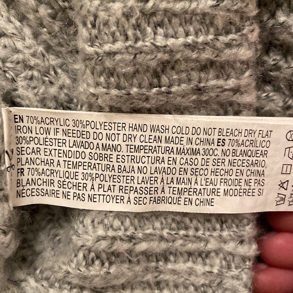 💫4/30 F21 Chunky Knit Turtleneck Sweater - Picture 9 of 9